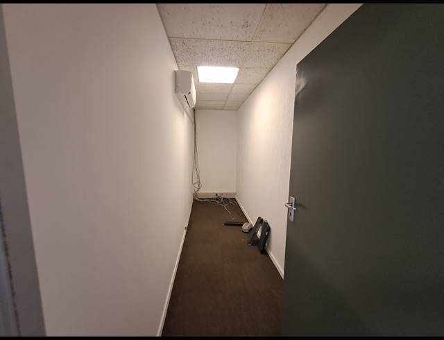 419M² OFFICE TO LET IN CRAIGHALL
